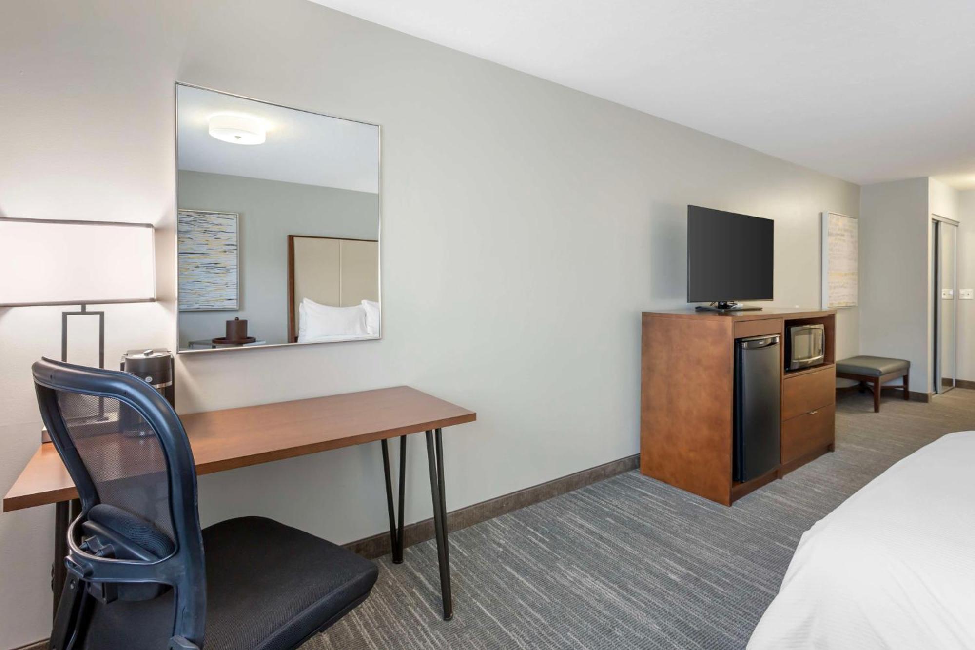 Best Western Plus Cotton Tree Inn Норт-Солт-Лейк Екстер'єр фото